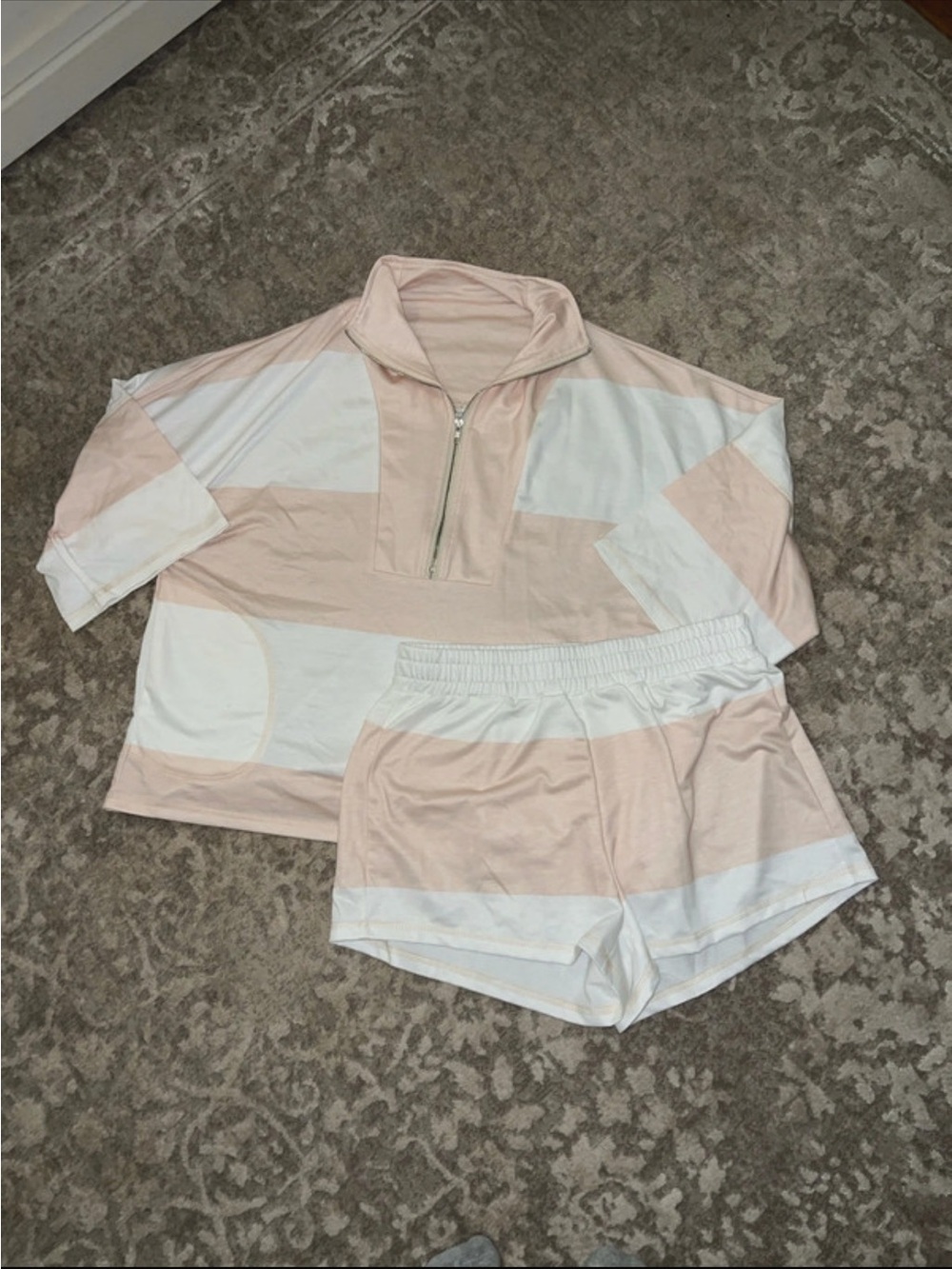 Boutique Matching Set Large - Picture 2 of 3